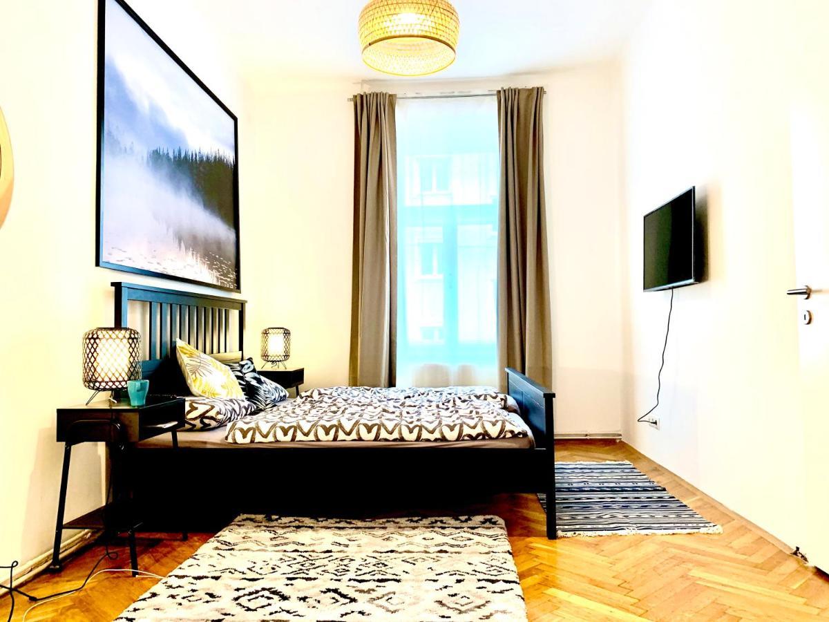 Urban City Retreat - By Nahuen Suites กราซ ภายนอก รูปภาพ